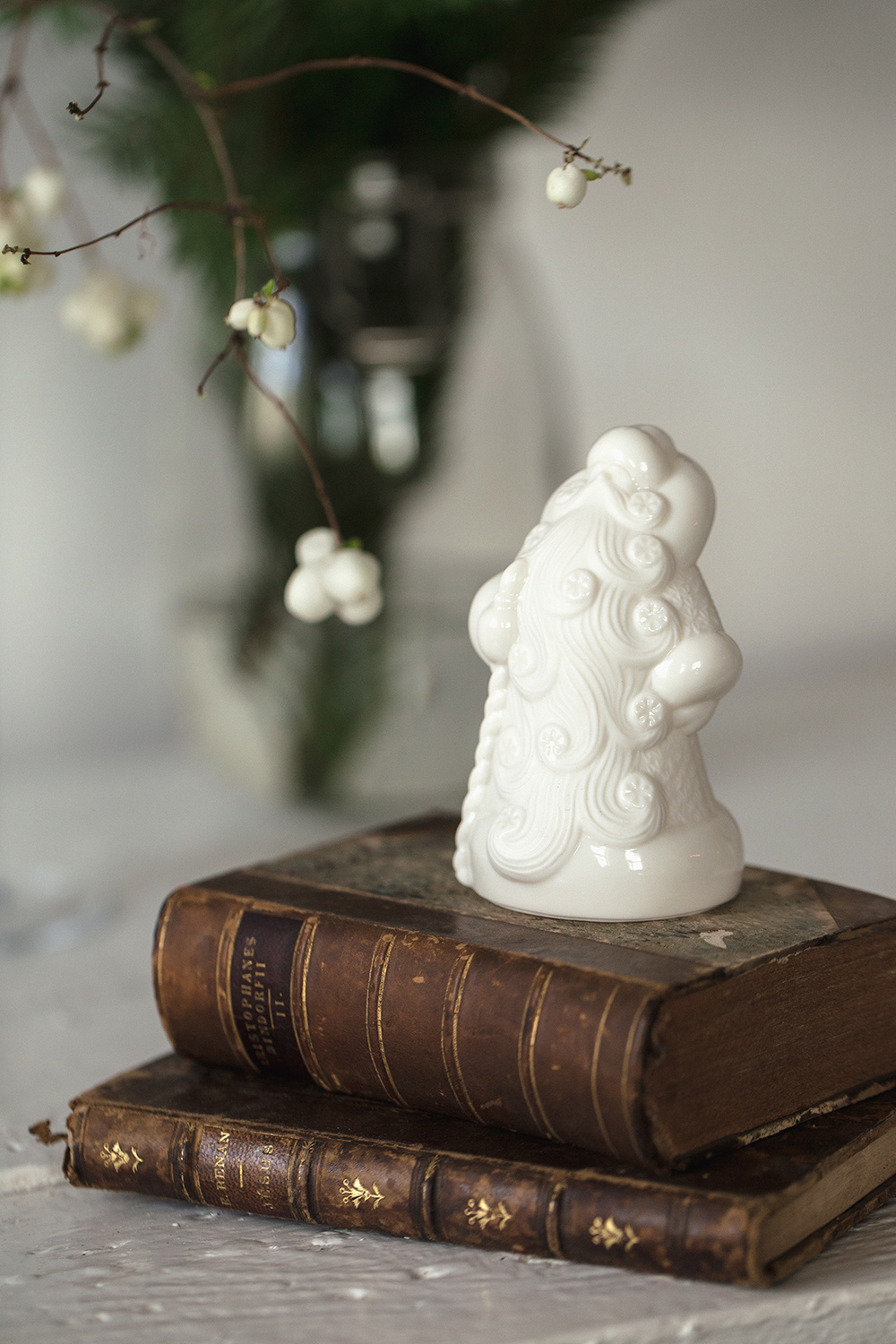 Скульптура фарфоровая Rupor  "Дед мороз" малый настольный